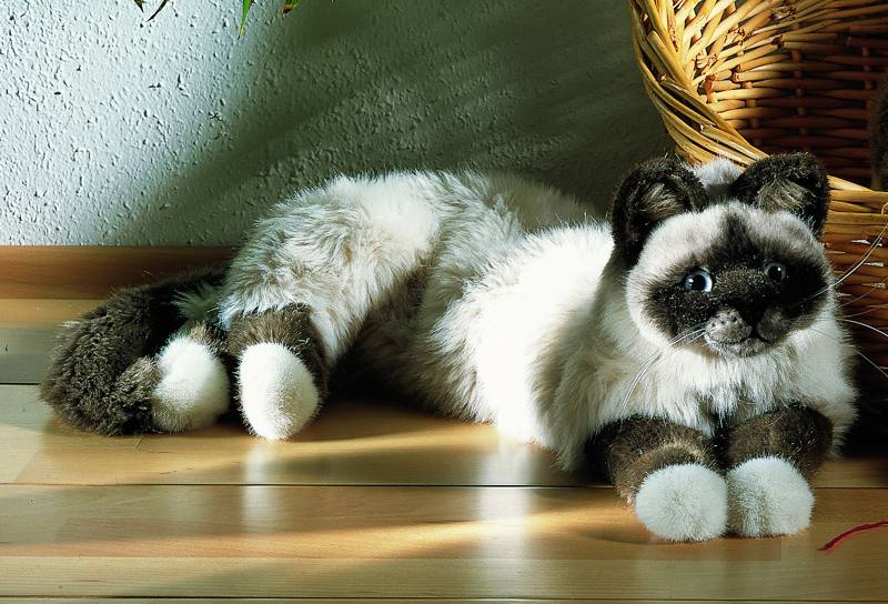 Kösener Plüschtier liegende Birma KATZE Sina Kösener Spielzeug Manufaktur Gutes aus Deutschland