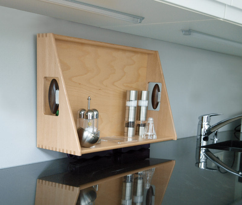 USCHI - das Original, Aufhängeleiste